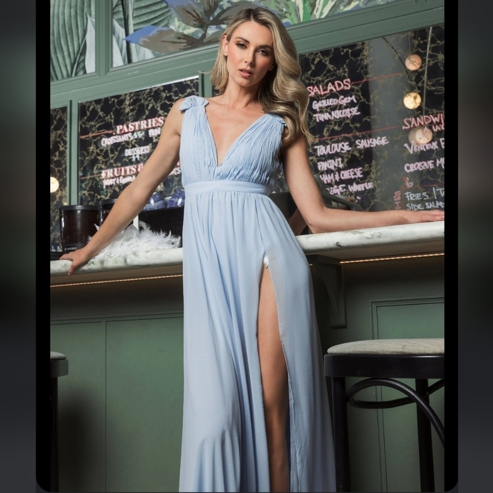 Ieena for Mac Duggal,Pleated  Chiffon Sleeveless V-Neck Gown, Powder Blue